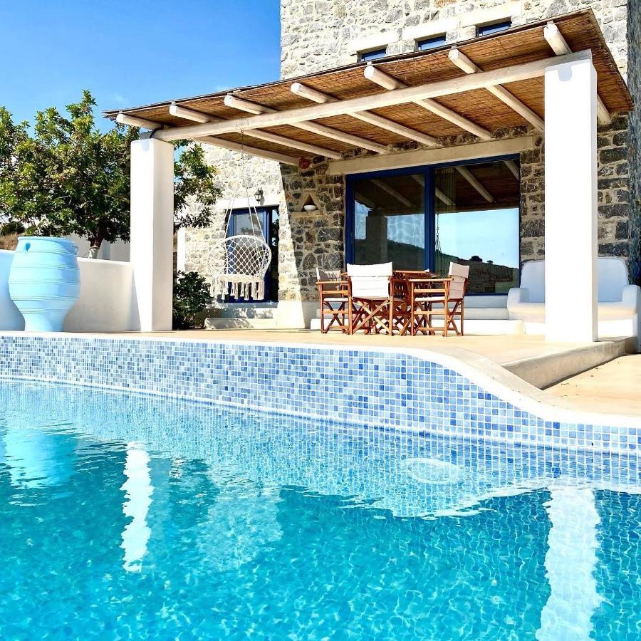 Stelani Villas & Suites 칼라마키 외부 사진